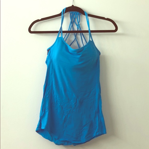 RARE! - LuluLemon Wild Tank Top in Shocking Blue with built in Bra - size 4 - Picture 3 of 6